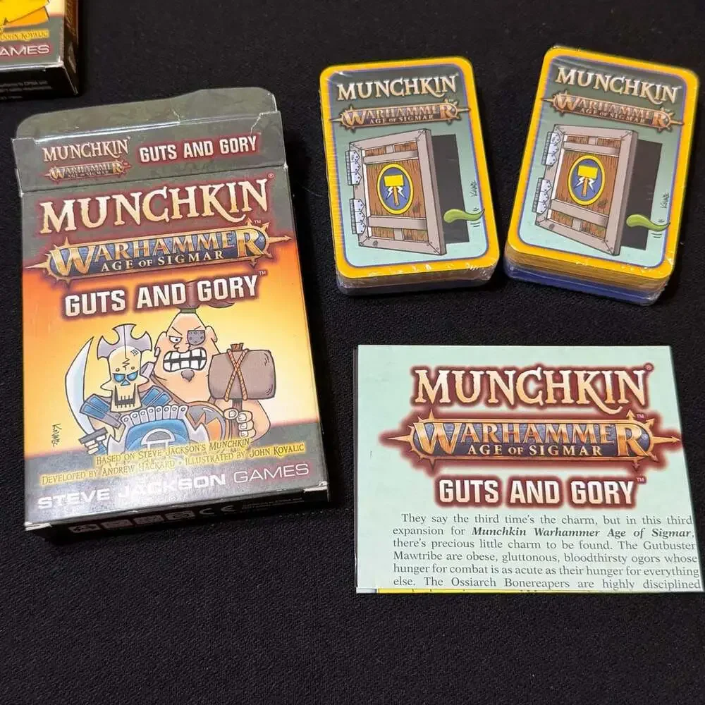 Munchkin Warhammer 40000 Board Game Plus 2 Expansions